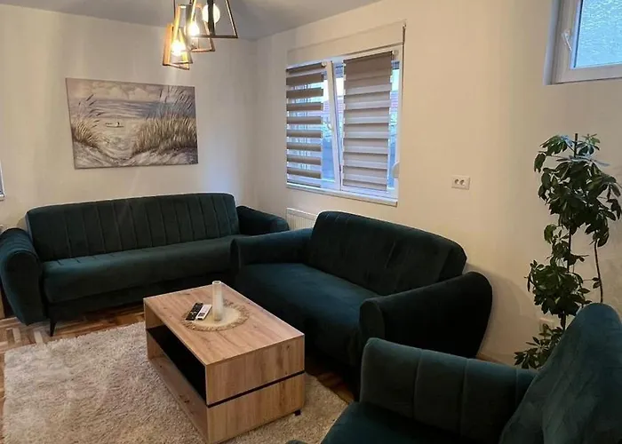 Centar 公寓 克拉列沃